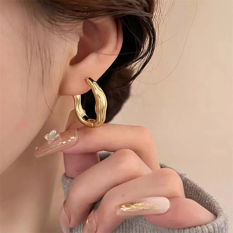 2023 New Trendy Metal Geometry Hoop Earring for Women Fashion Design Gold Color Irregular Earrings Jewelry Gifts