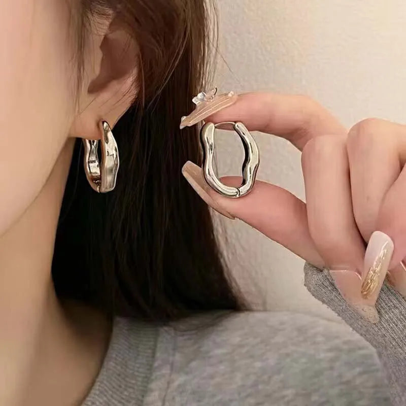 2023 New Trendy Metal Geometry Hoop Earring for Women Fashion Design Gold Color Irregular Earrings Jewelry Gifts